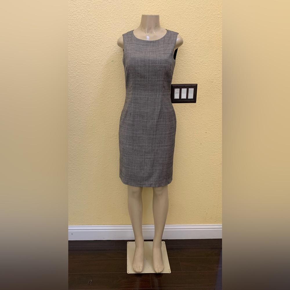 Hobbs London Size US 6 Windowpane Plaid Sleeveless Sheath Dress